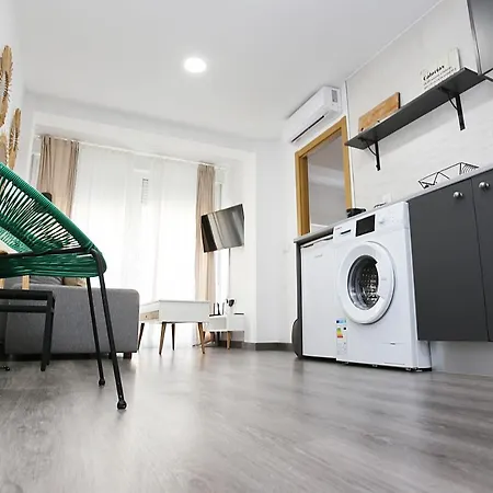 Apartamento Apartamento En Calle Mendoza - Zona Huelin&300 Mts De La Playa Málaga